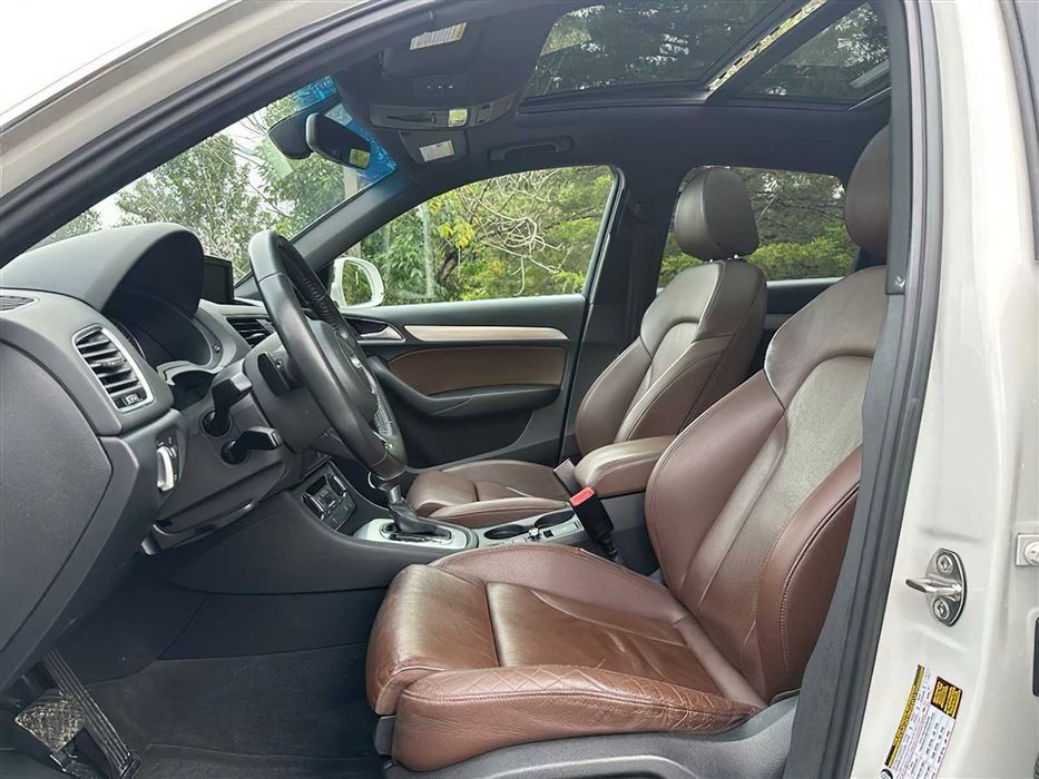 Audi Q3      2018
