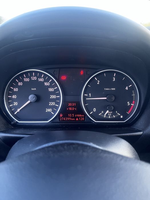 BMW E87 118d 122KM