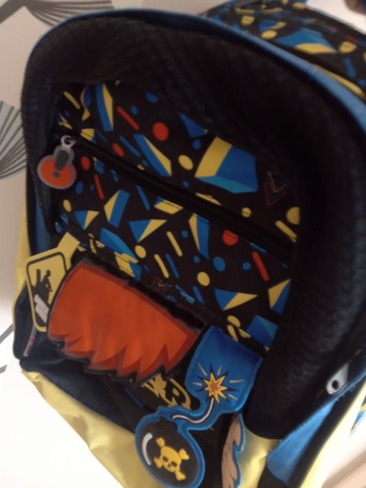 Продам рюкзак шкільний,патріотичний,новий