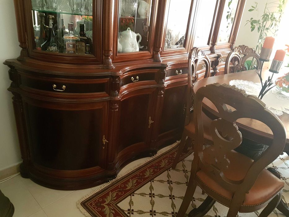 Mobília de sala de jantar - Cerejeira