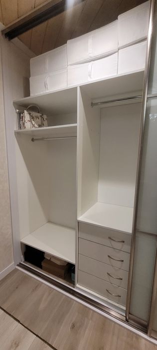 Гардеробна вмістка,шафа ширина 3.204 висота 2.645 глибина 0.710