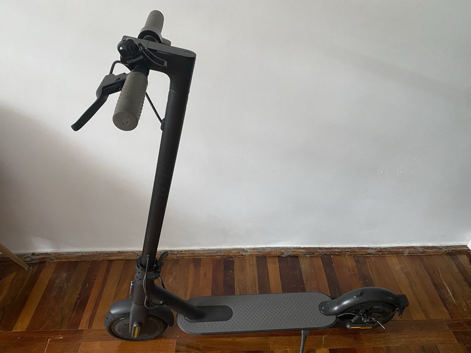 Електросамокат Xiaomi Mi Electric Scooter 1s Black
