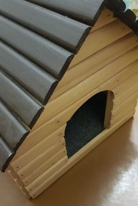 продам будку для маленькой собачки