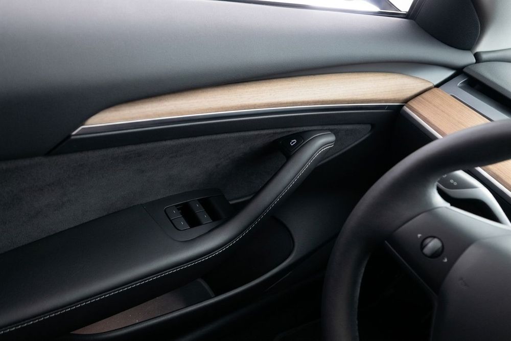 Tesla Model 3 Long-Range Dual Motor AWD