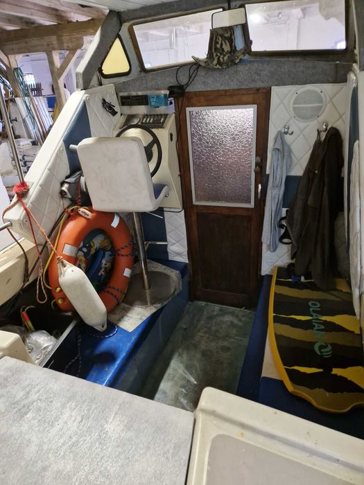 sprzedam jacht motorowy