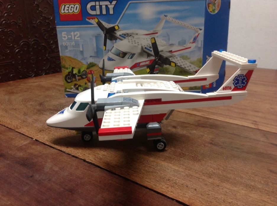 LEGO Avião 60116