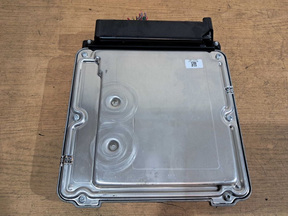 Komputer sterownik silnika moduł AUDI A4 B8 A5 8T 2.0 TDI
