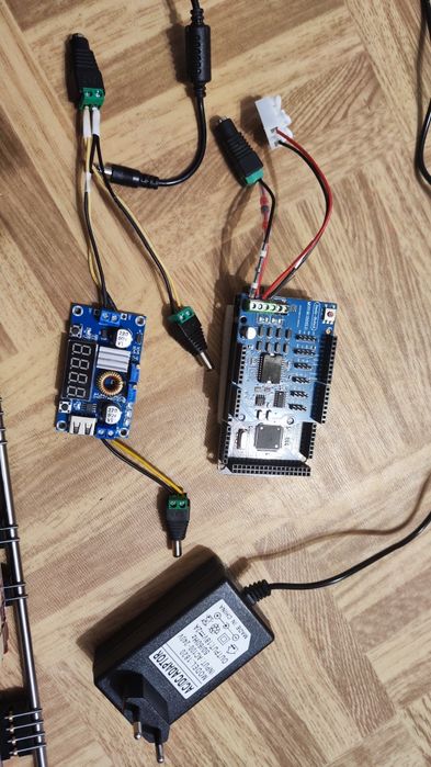 DCC-EX ++ командна станція  Wi-Fi (як Z21 Roco, Piko) залізниці H0