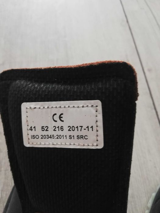 Buty męskie nowe 41 S1
