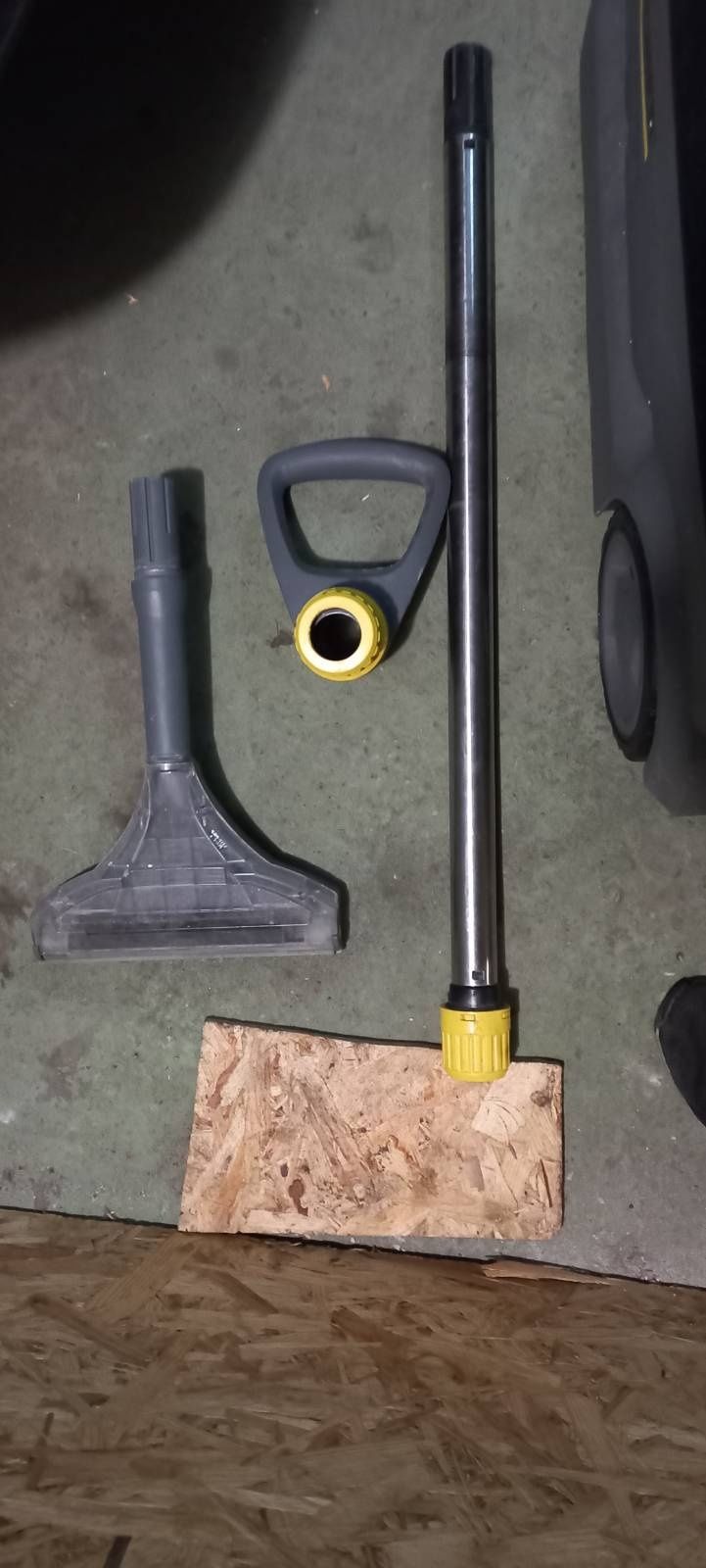 Продам профессиональный моющий пылесос экстрактор,Karcher Керхер: 17 ...