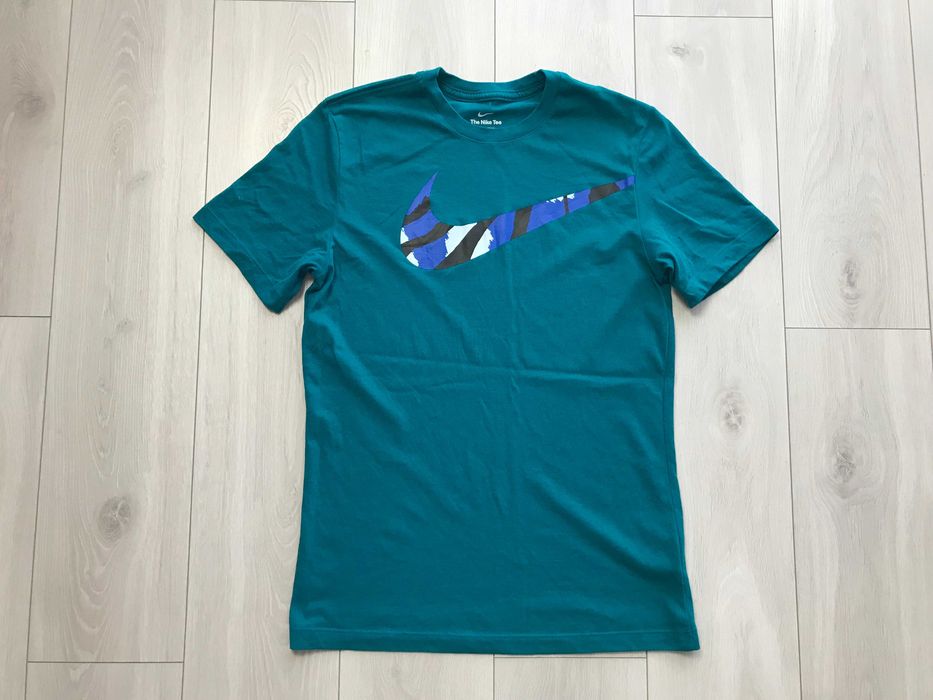 NIKE r.M oryginalna koszulka sportowa męska stan BDB