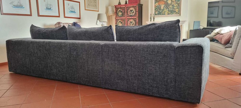 Sofá  c/Chaise Longue Reversível 3 lugares – Impecável