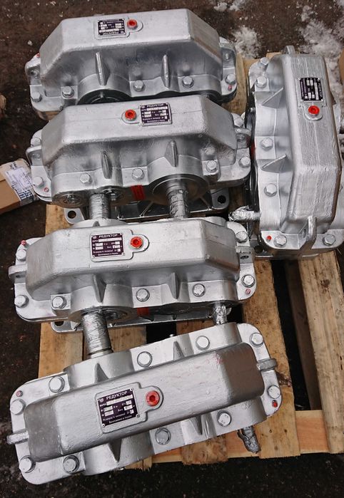 редуктор ц2у125 ц2у160  ц2у200 ц2у250 ц2у315н ц2у400н цтнд315 цтнд400