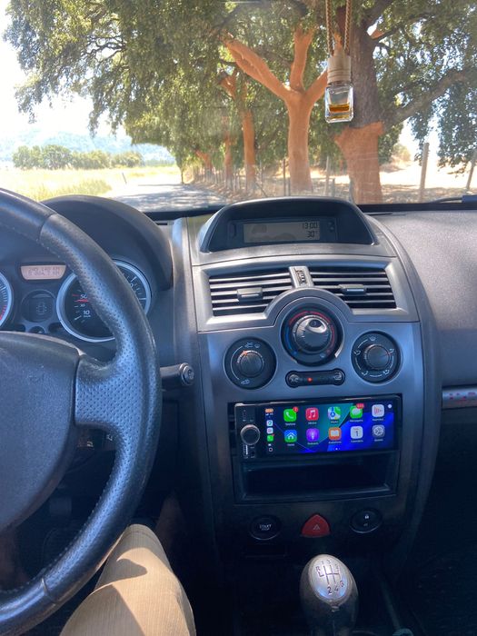 Renault Mégane 1.5 dCi Dynamic — Económico, Espaçoso e Pronto para a Estrada