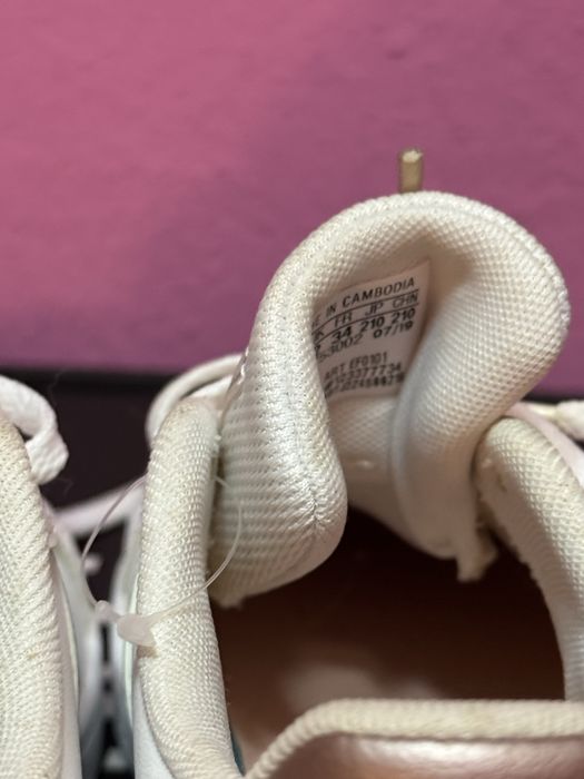 Sapatilhas Adidas novas [34]