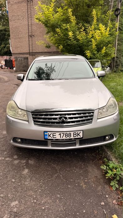 продам инфинити м35
