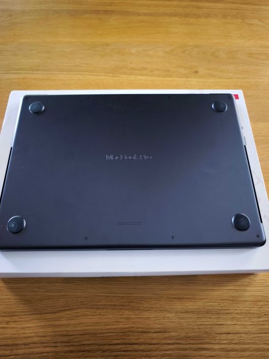 Macbook Pro 14' 3M 18GB 512 SDD
