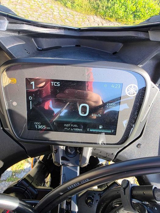 Yamaha R125 de 2025 – 1.365 km – Akrapovic Completa – Como Nova