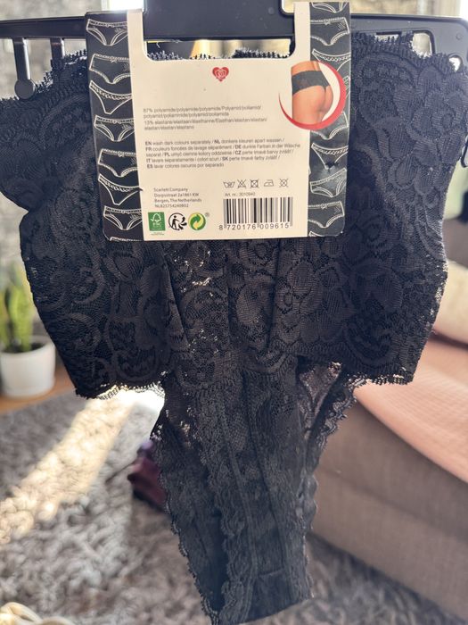 Majtki stringi czarne M 40-42 2 pary nowe koronkowe