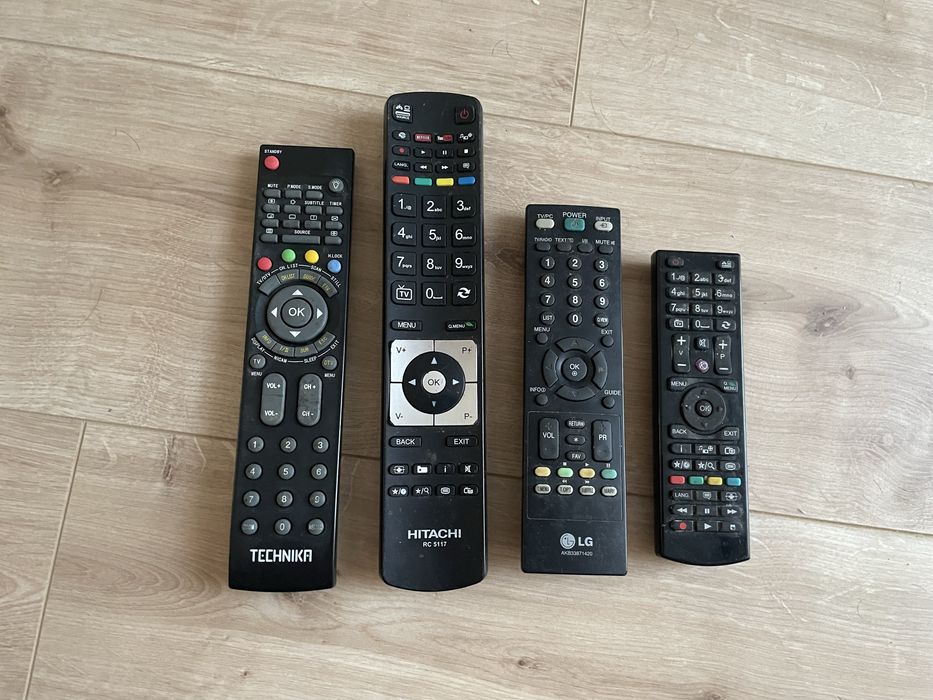 Okazja 4 x pilot do TV Hitachi, LG i inne, cena za komplet
