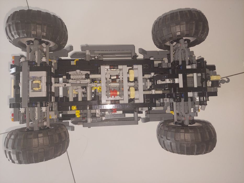 Kocki lego technic 8297 samochód terenowy