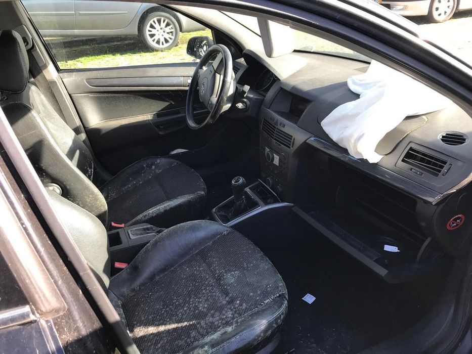 Opel Astra H 1.4 5P 2004 - Para Peças