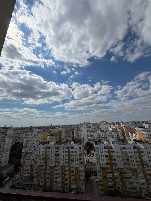 Продаж 1-кімнатної квартири з базовим ремонтом у ЖК «20 Перлина» (KADORR) Сахарова