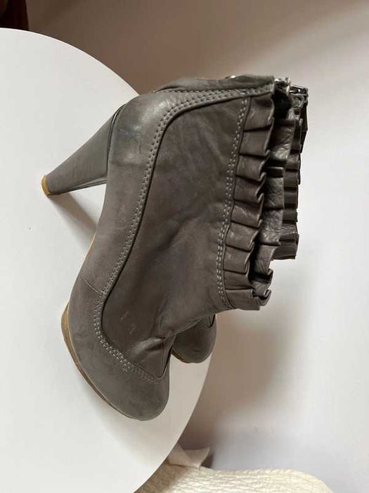 Botins Pele Zilian - Otimo Estado