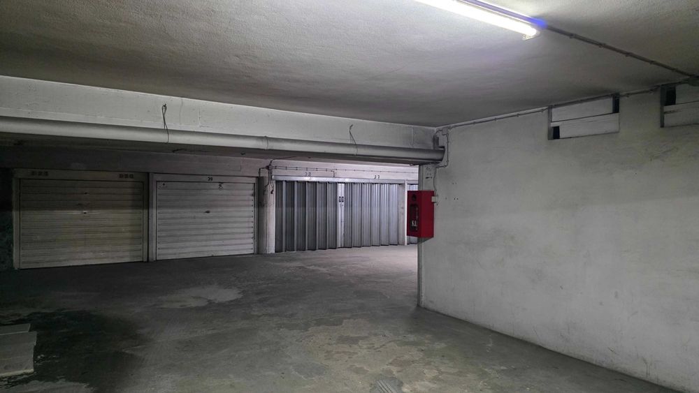 Garagem (BOX) para venda em Gaia - Devesas