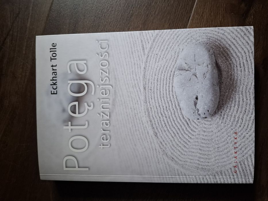 Książka,,Potęga teraźniejszości"