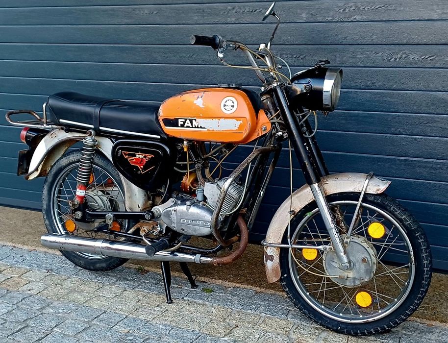 Famel Zundapp 77 Modelo de Luxo Ano 1976