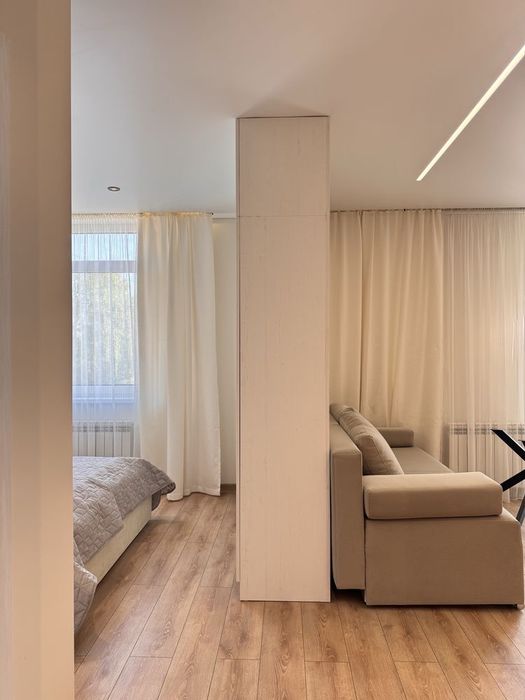 Продаж однокімнатної квартири з диваном| Центр | Однушка | 1,5 к |