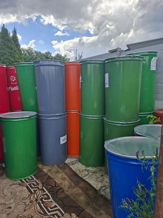 Beczki metalowe spożywcze 220 litrów.