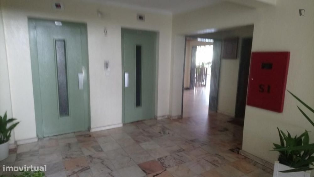 Quarto - localizado em Sintra Lisbon