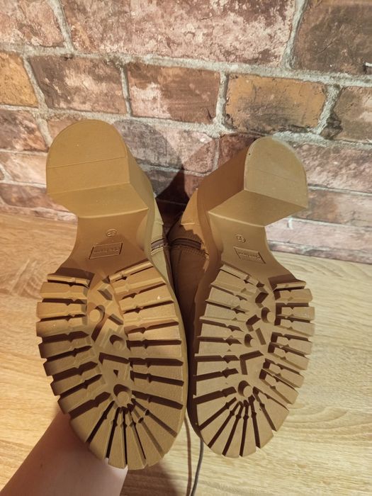 Nowe botki CCC Clara Barson 39