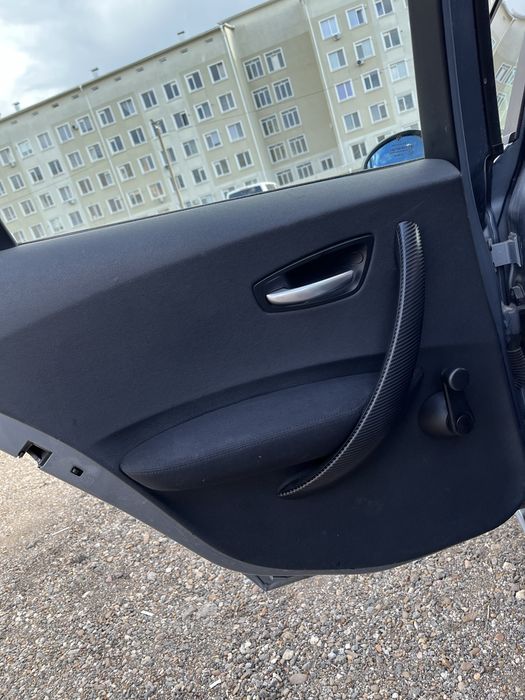 Bmw 1 2006  год газ/бензин