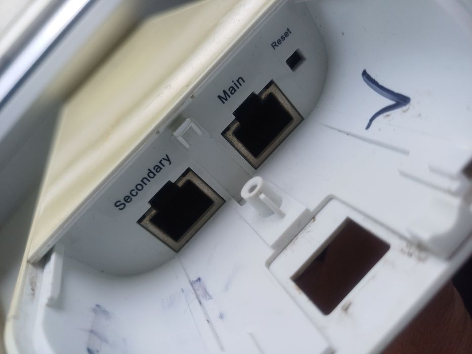 Ubiquiti NanoStation M5