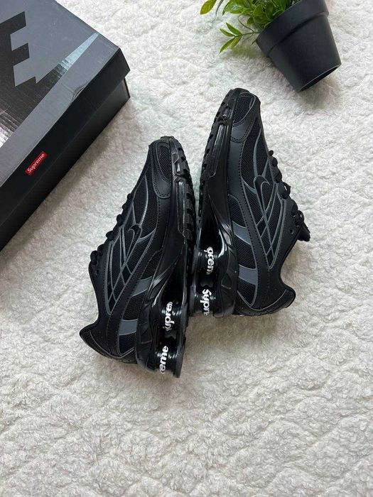 Buty Nike x Supreme Shox Ride 2 Black w kolorze czarnym