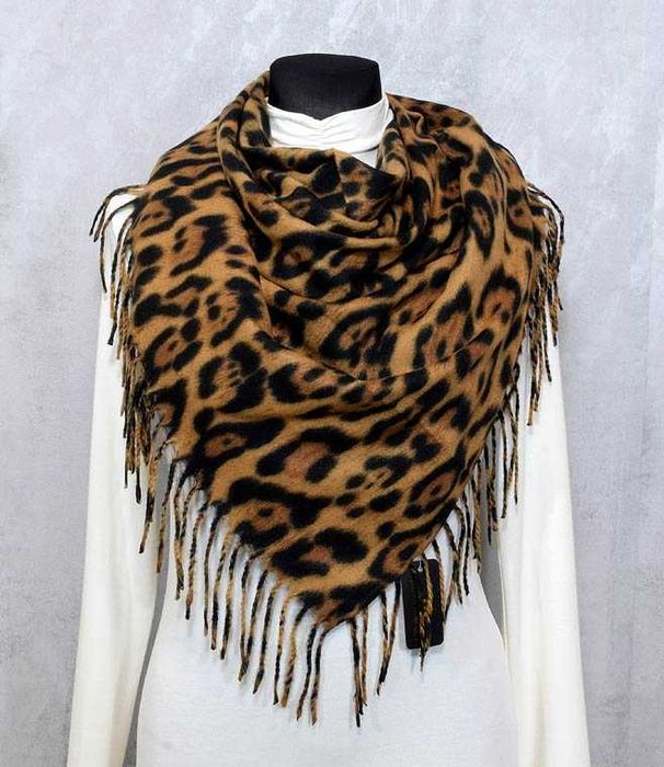 Elegancka, cieplutka chusta, panterka, marka Bruno Rossi, nowa