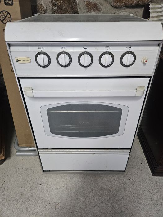 Forno 4 bicos bom estado