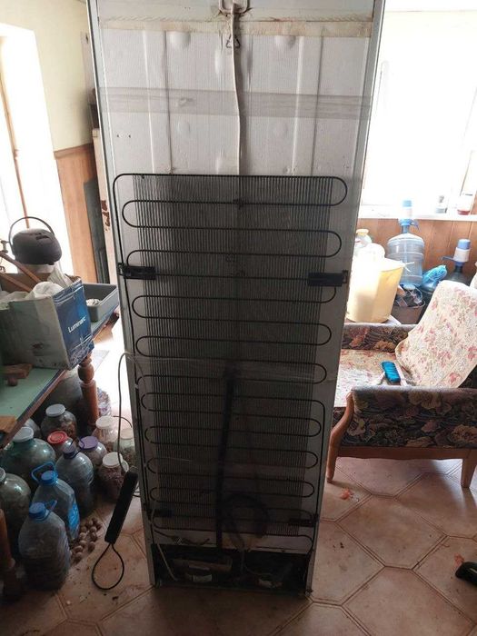 Холодильник Zanussi ZRB 36 ND