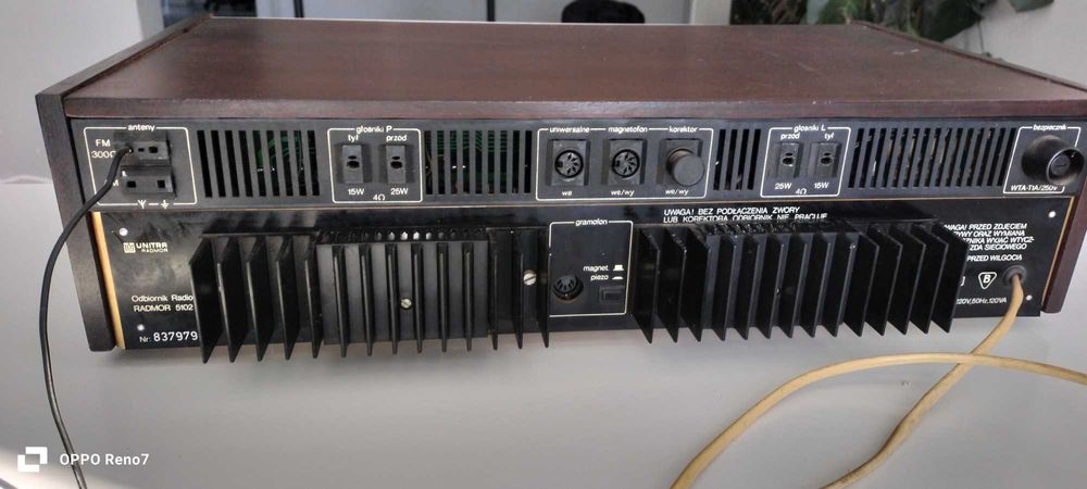 Wzmacniacz z wbudowanym odbiornikiem radiowymUnitra Radmor