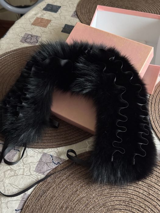 хутряний комір / горжетка Blugirl Blumarine (оригінал, чорний)