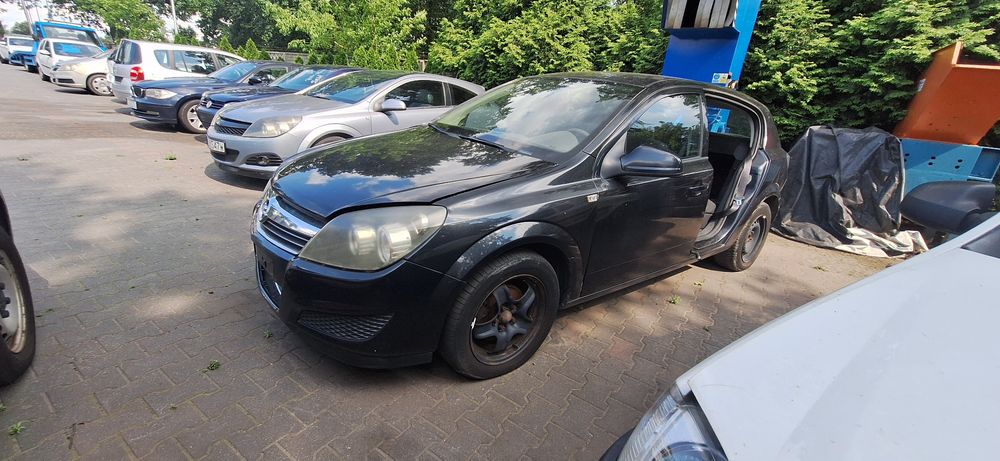 Cały na części Opel Astra H z20R