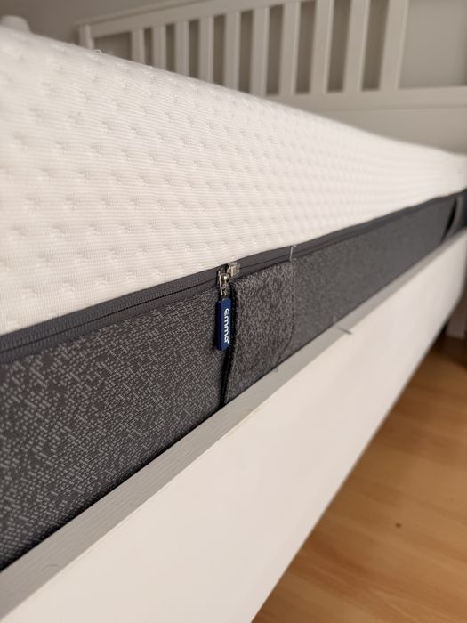Cama de casal Ikea Hemnes + colchao Emma 180x200