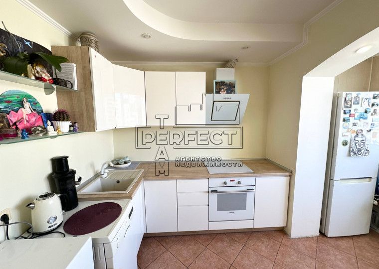 Продаж 3к квартири Княжий Затон 3