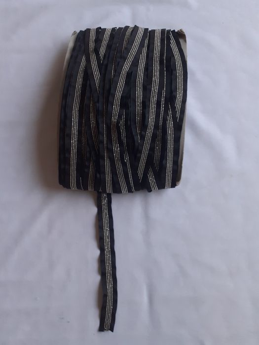 Sprzedam taśmę widoczną na zdjęciu