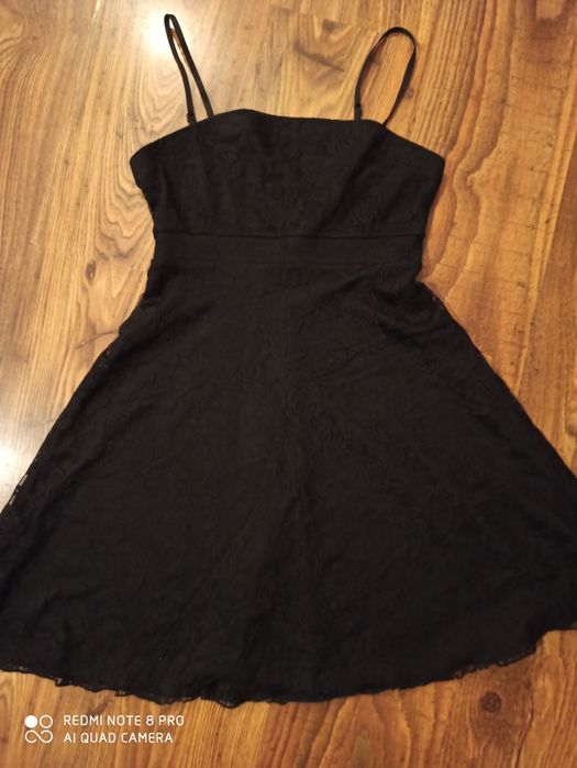 R34 piekna koronkowa sukienka czarna