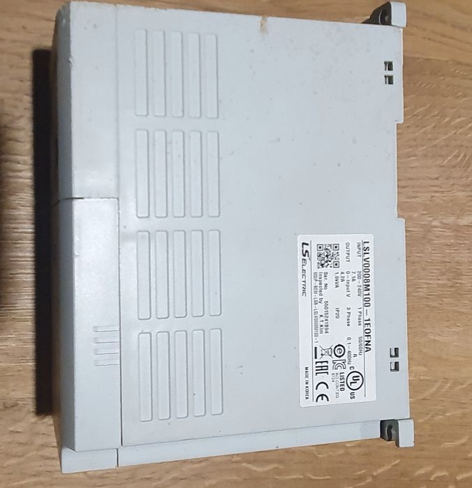 Falownik LSLV-M100 series