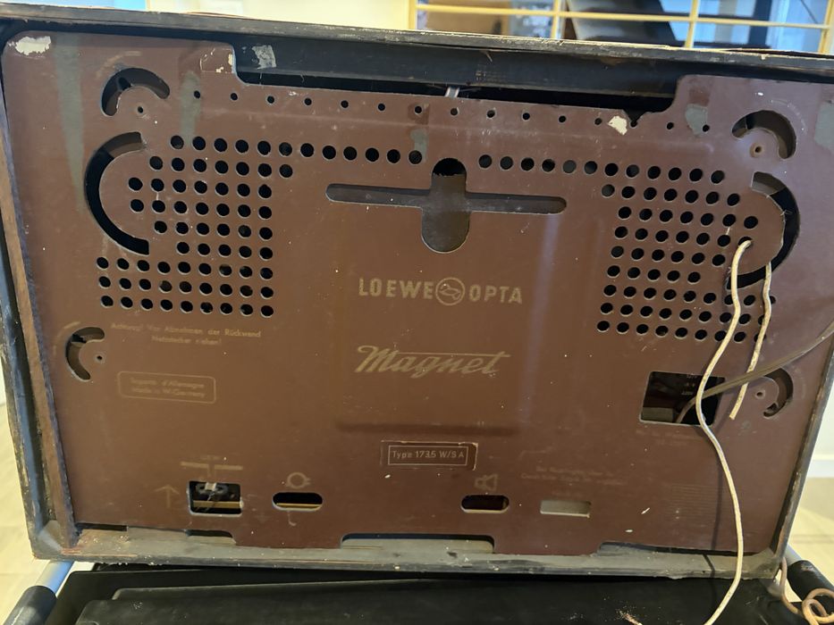 Radio Antigo Loewe Opta